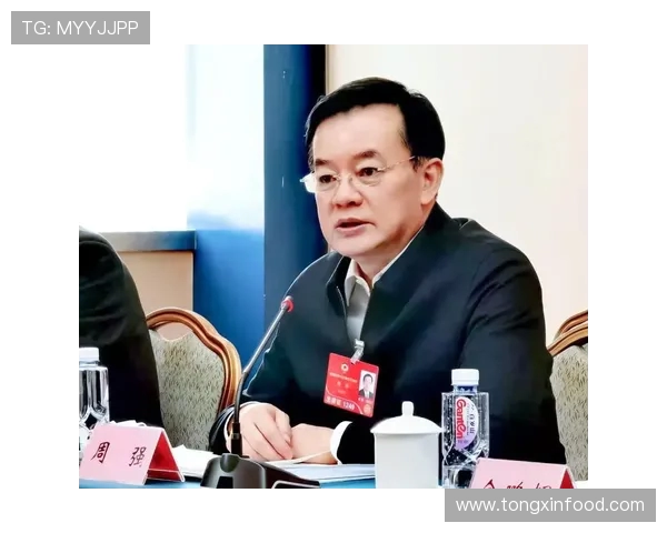 周强专访：从青涩少年到篮球巨星的奋斗与成长之路