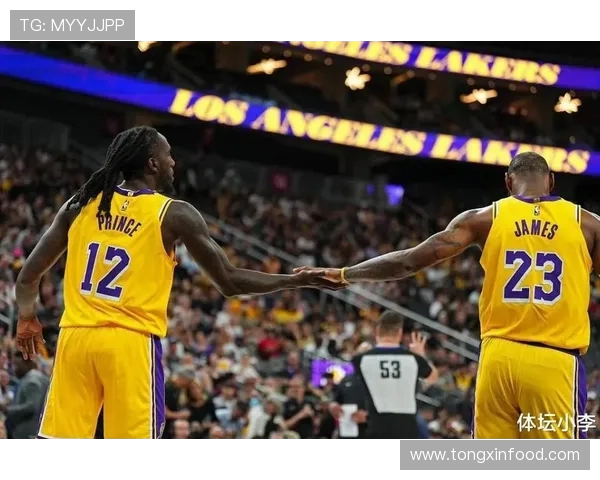 季前赛精彩回顾湖人与篮网对决的精彩瞬间与战术分析