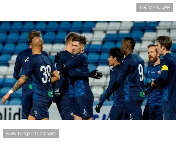 尤尔加登与赫根的激烈对决分析及赛季表现比较